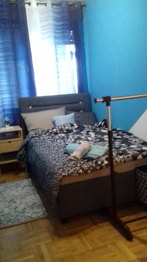 Apartman Lana ,Froudeova Ulica 3 Nasuprot Zg Velesajma Lägenhet Zagreb Exteriör bild