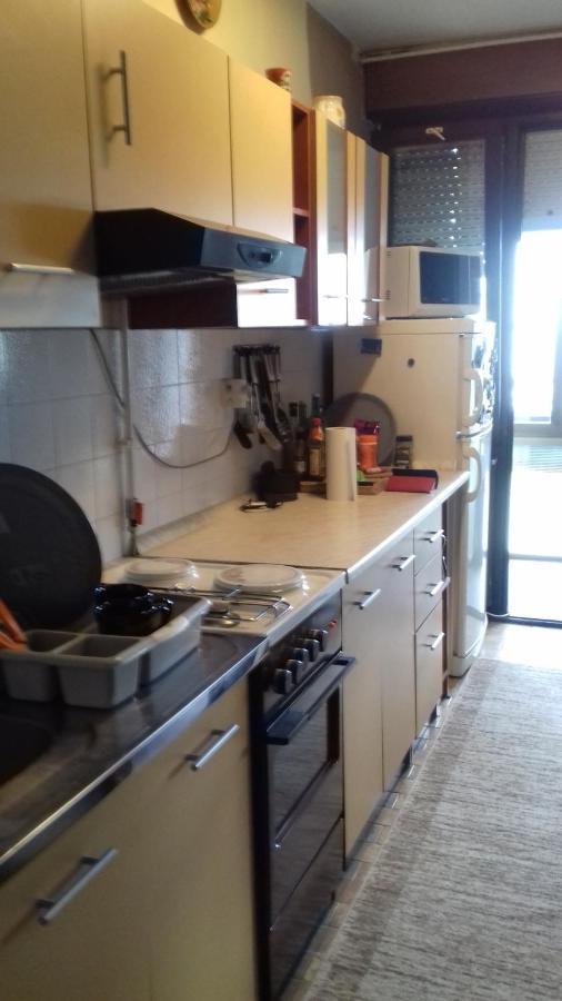Apartman Lana ,Froudeova Ulica 3 Nasuprot Zg Velesajma Lägenhet Zagreb Exteriör bild